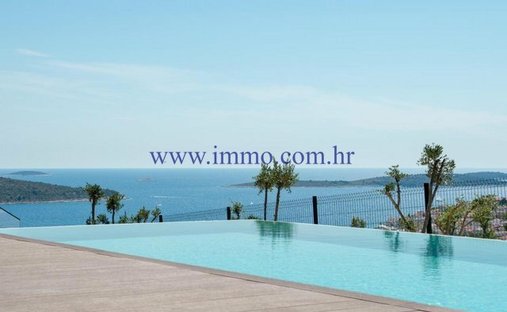 Villa in Primosten, Sibenik-Knin County, Croatia 1