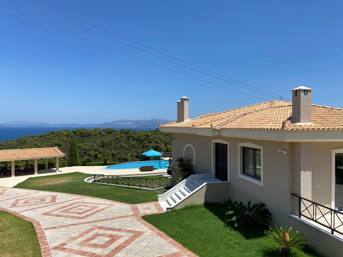 Villa in Oropos, Attica, Greece 4 - 11867563