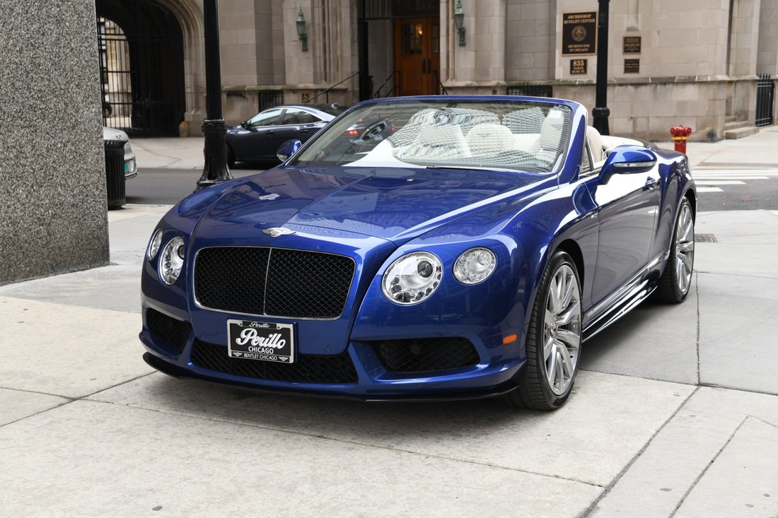 Cabriolet in Chicago, IL 1 - 11868872