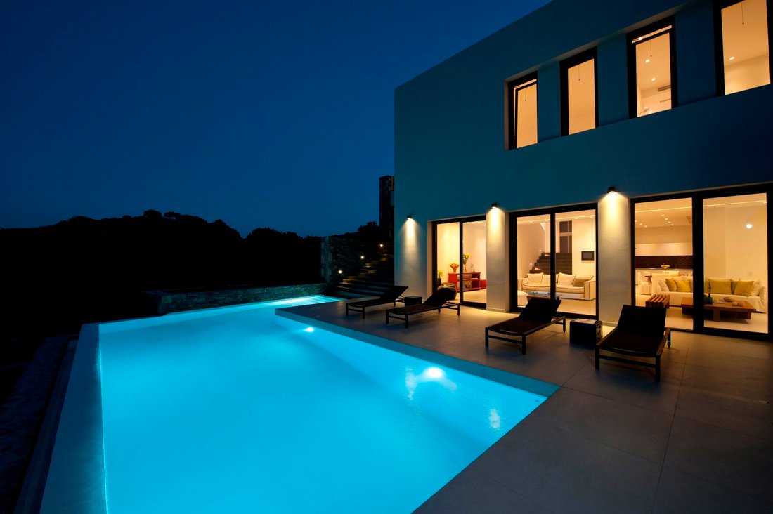 Villa in Community of Elounta, Agios Nikolaos Municipal Unit, Greece 2 - 11867783