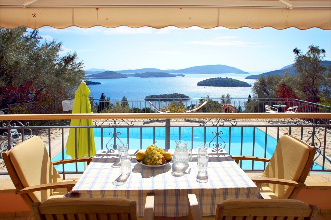 Villa in Platustomon, Ellomenos, Greece 2 - 11867897