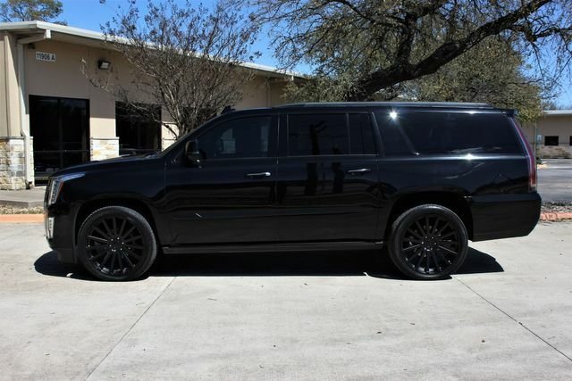 Suv in Austin 2 - 11868841