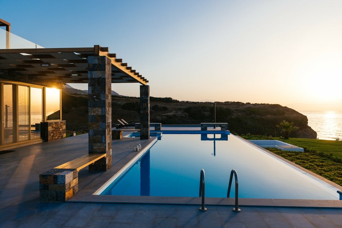 Hideaway, Beachfront Villa In Mochlos, Greece For Sale (11868017)