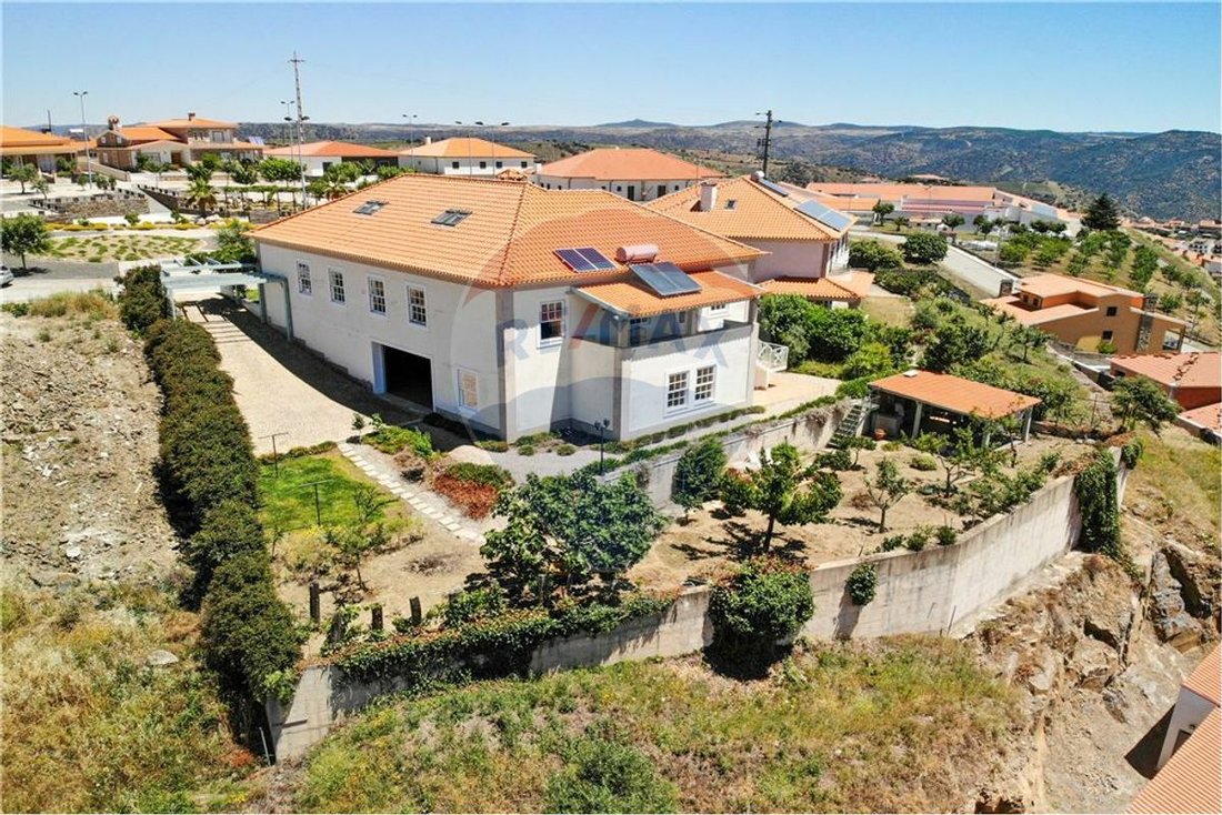 House in Freixo de Espada a Cinta e Mazouco, Braganca District, Portugal 3 - 11870186
