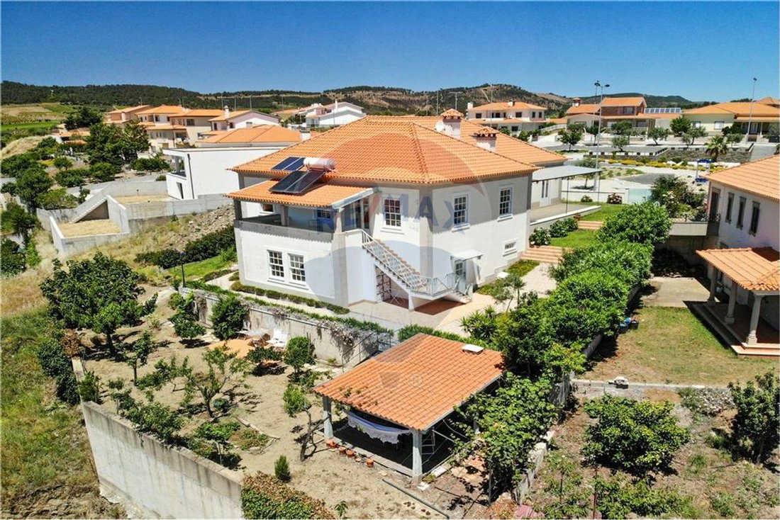 House in Freixo de Espada a Cinta e Mazouco, Braganca District, Portugal 4 - 11870186