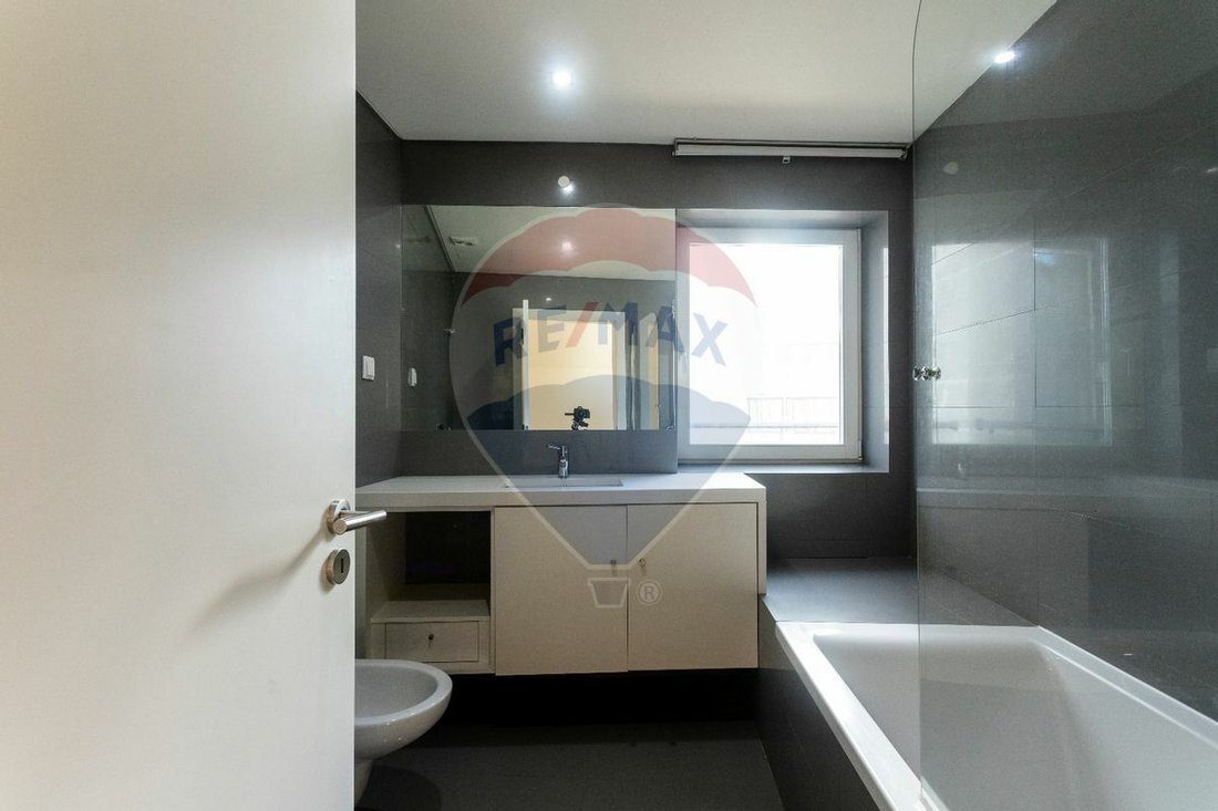 Apartment in Misericordia, Lisbon, Portugal 3 - 11870449