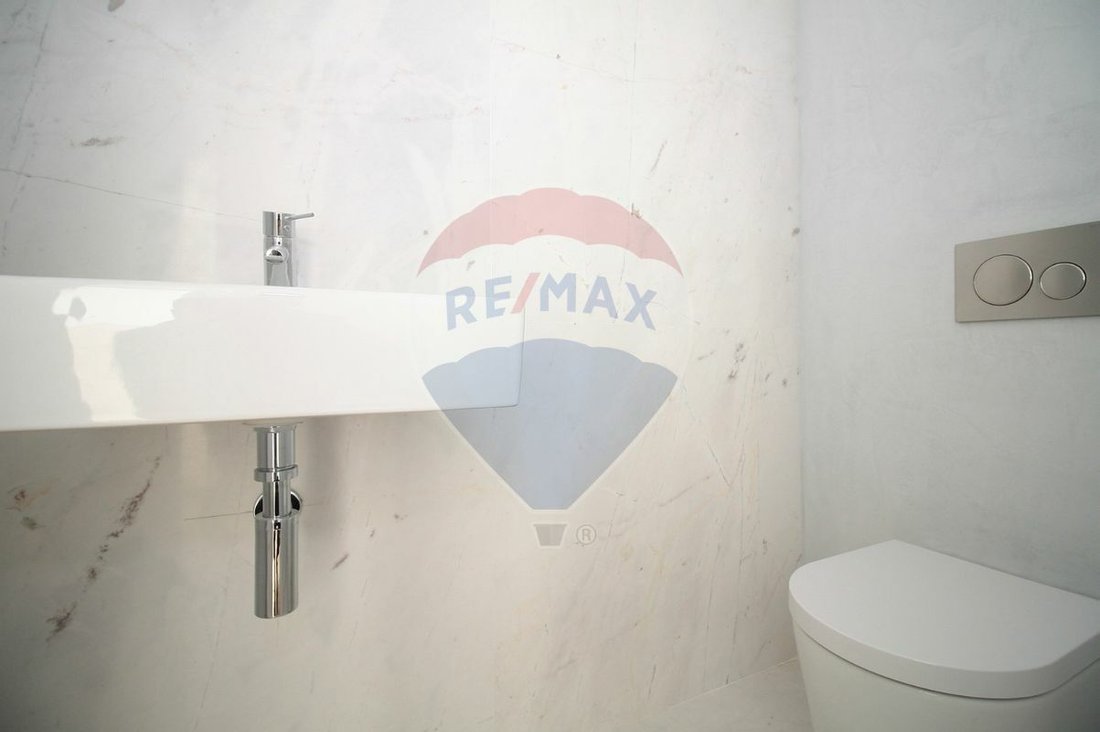 Apartment in Lordelo do Ouro e Massarelos, Porto District, Portugal 2 - 11870254