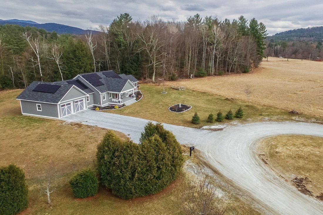 221 Deer Field Acres Drive In Pittsford, Vermont, United States For