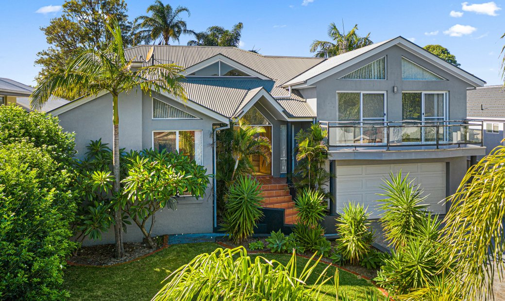 Fabulous Family Home With A In Shoalhaven Heads, New South Wales