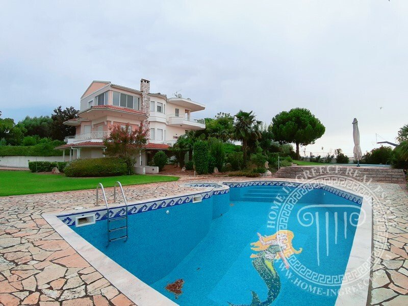 Villa For Sale Peraia (Thermaikos) From The Sea 2000 M, € In Peraia