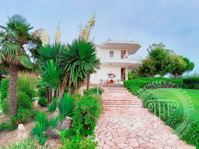 Villa For Sale Peraia (Thermaikos) From The Sea 2000 M, € In Peraia