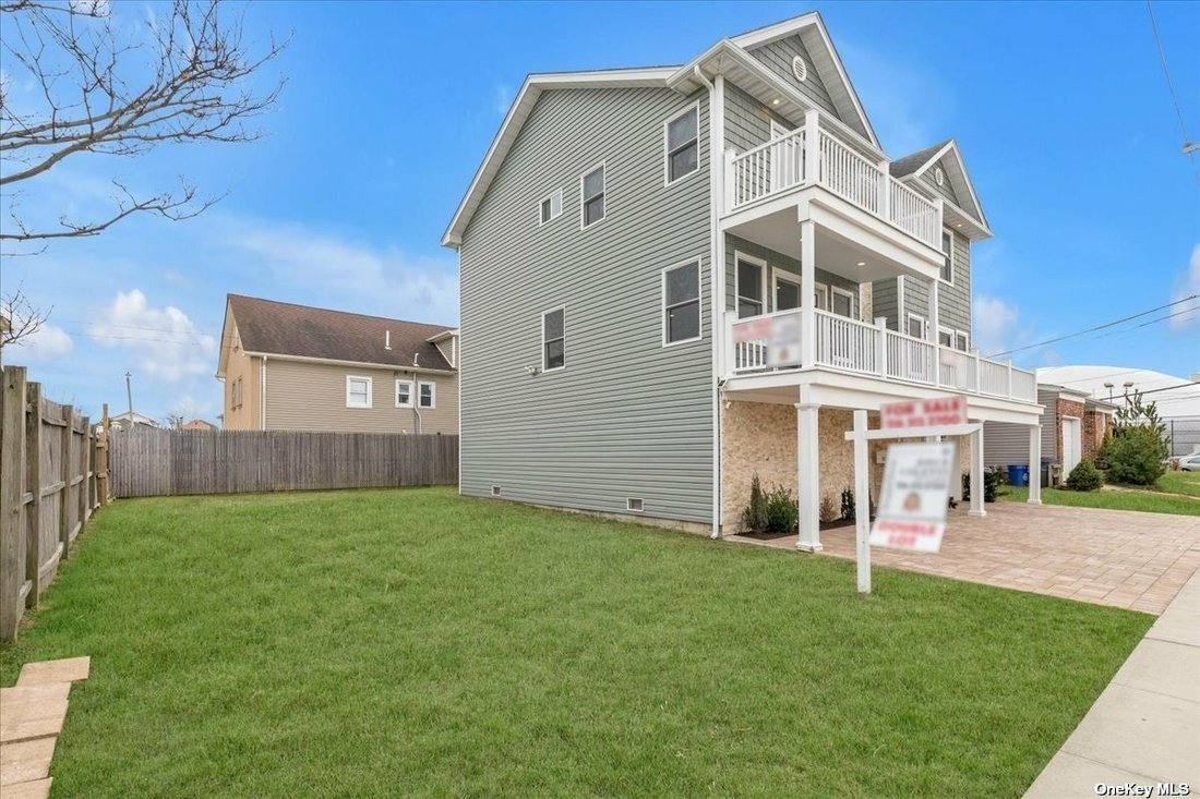 House Long Beach In Long Beach, New York, United States For Sale (11872777)