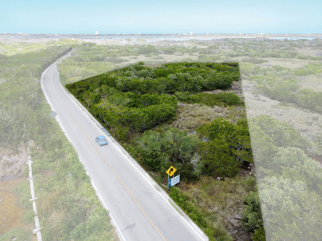 Land in Chicxulub, Yucatan, Mexico 1 - 11700933