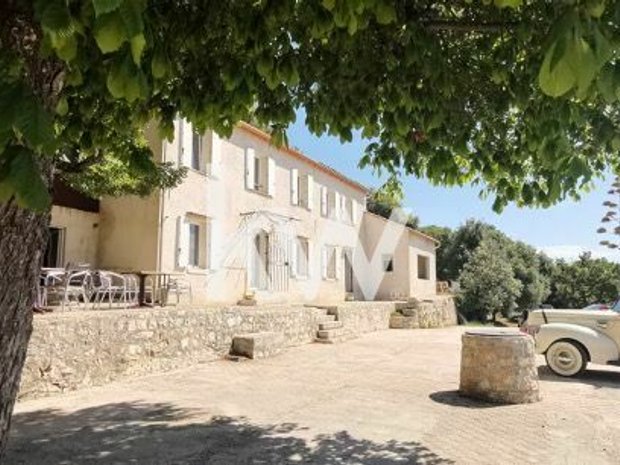 Villa in Grasse, Provence-Alpes-Côte d'Azur, France 1