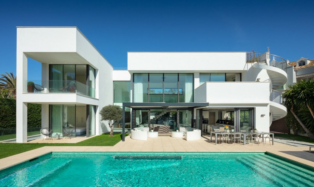 Villa Puerto Banús In Marbella, Andalusia, Spain For Sale (11874283)