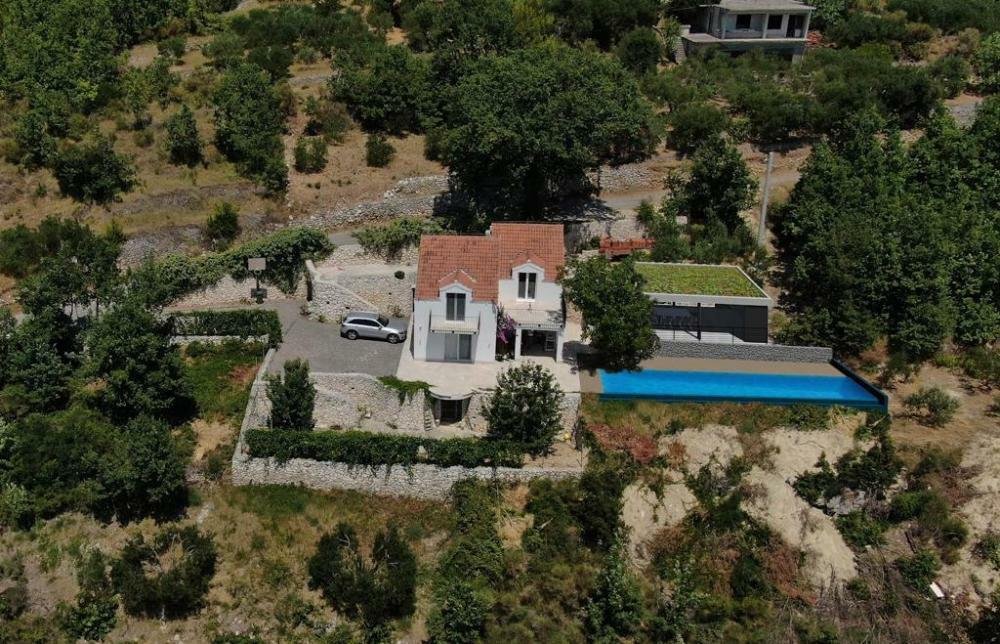 Villa in Jesenice, Split-Dalmatia County, Croatia 1 - 11873933