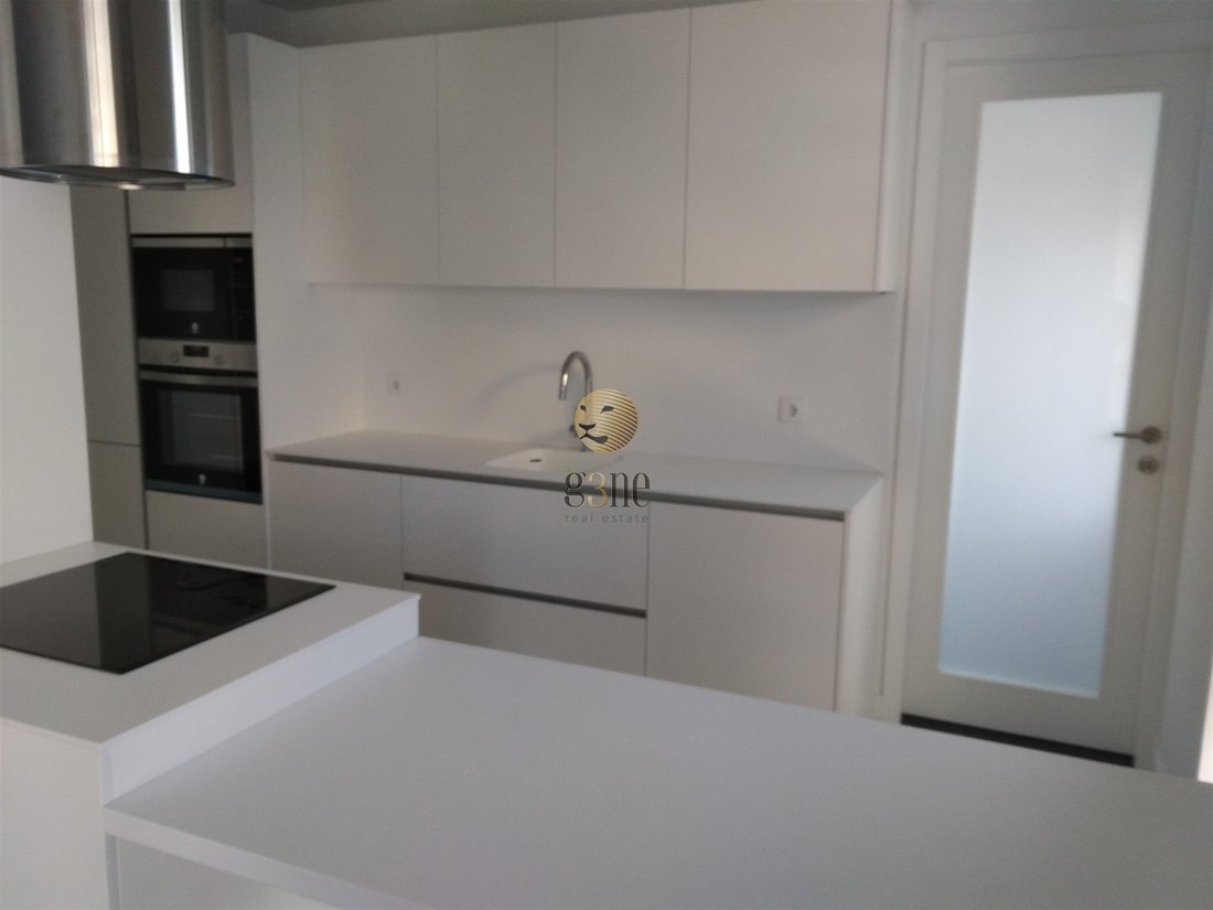 Apartment in Cedofeita, Santo Ildefonso, Se, Miragaia, Sao Nicolau e Vitoria, Porto District, Portugal 5 - 11875184