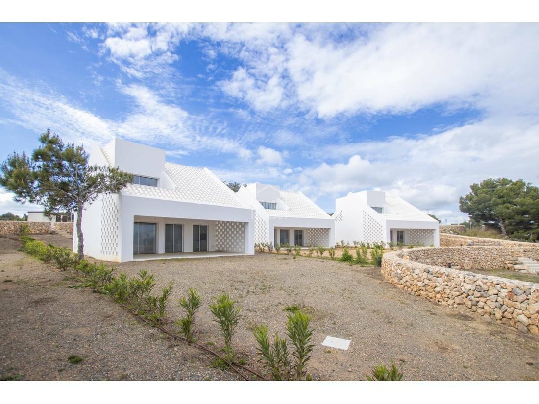 Villa in es Mercadal, Balearic Islands, Spain 2 - 11876822