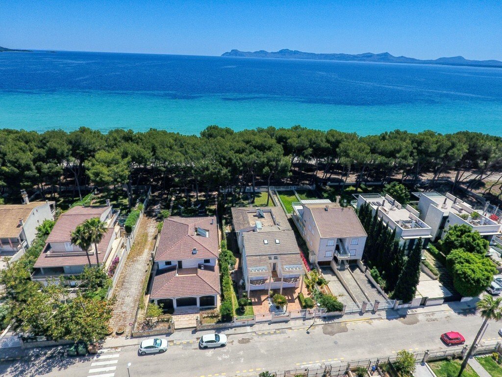 Alcúdia Chalet In Port D'alcúdia, Illes Balears, Spain For Sale (11876724)