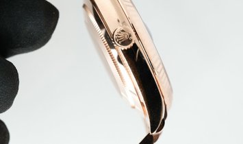 Rolex Day-Date 40 228235-0003 18K Everose Gold Chocolate Diamond Set Dial
