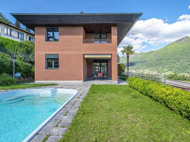 Villa in Porza, Ticino, Switzerland 1