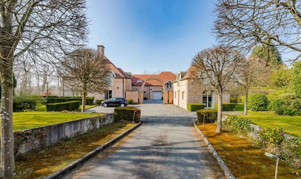 Rhode Saint Genese House In Sint Genesius Rode, Flanders, Belgium For