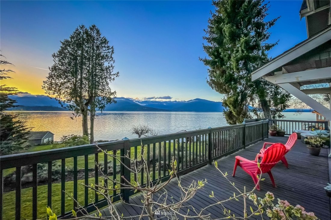 Masterful Waterfront Home With Amazing In Seabeck Washington United   1100xxs 