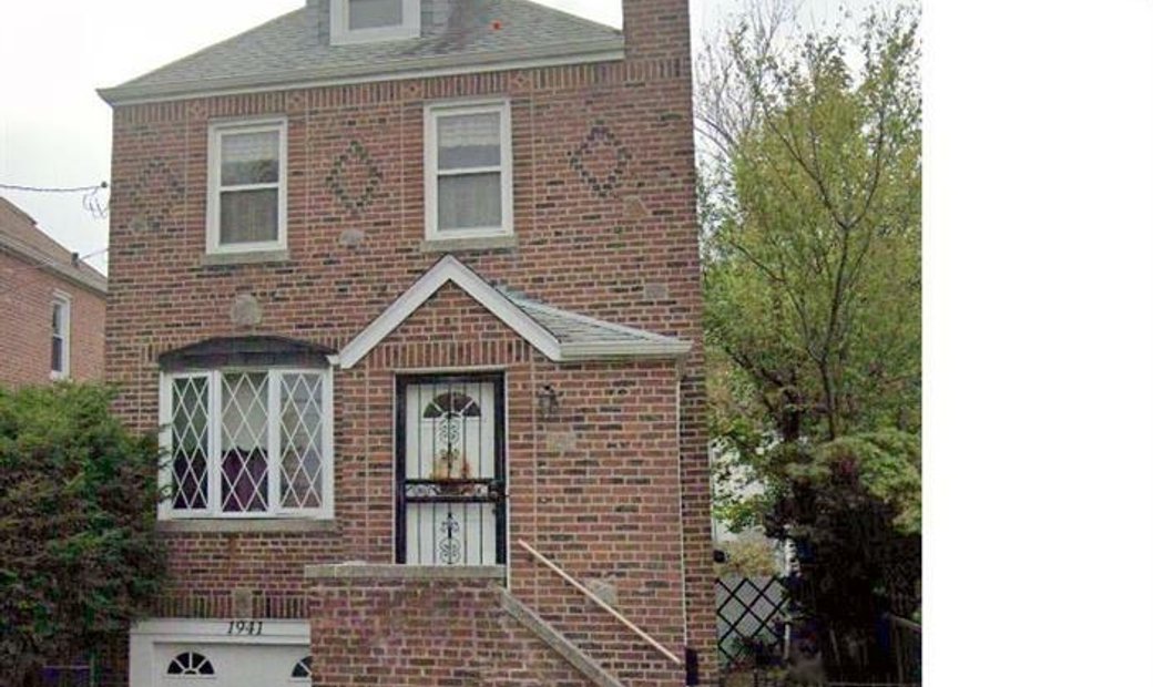 Single Family Detached Bronx In New York, New York, United States For
