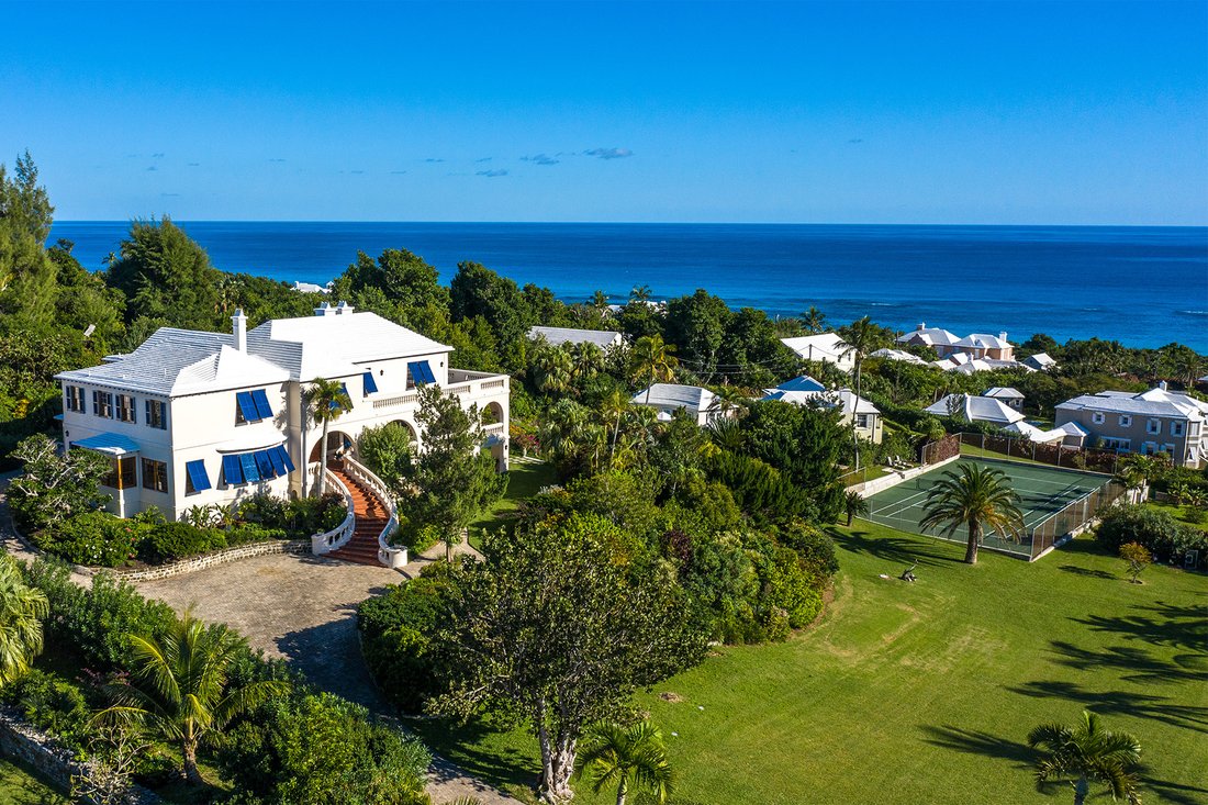 Swansea In Paget, Paget Parish, Bermuda For Sale (11885210)