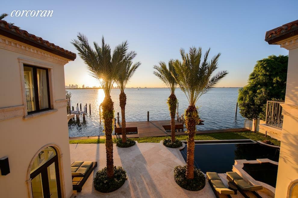 4340 N Bay Road, Miami Beach, Fl 33140 In Miami Beach, Florida, United