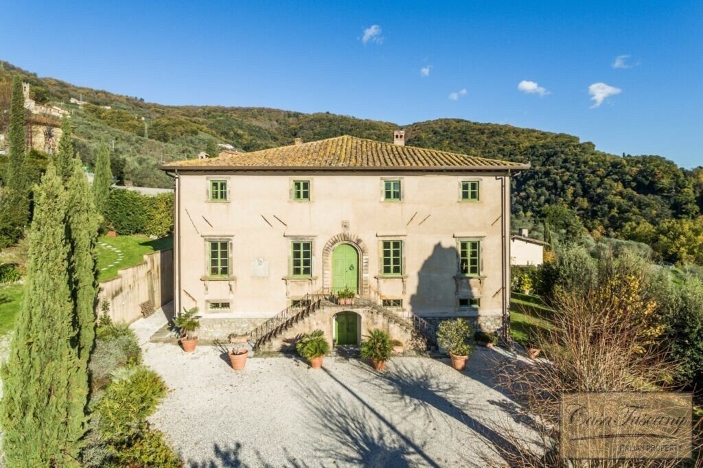 Lucca Villa In Lucca, Tuscany, Italy For Sale (11676445)