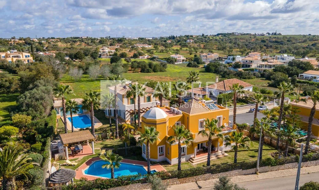 Albufeira Villa House In Albufeira, Algarve, Portugal For Sale (10611782)