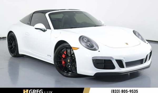 2017 Porsche 911 (11893389)