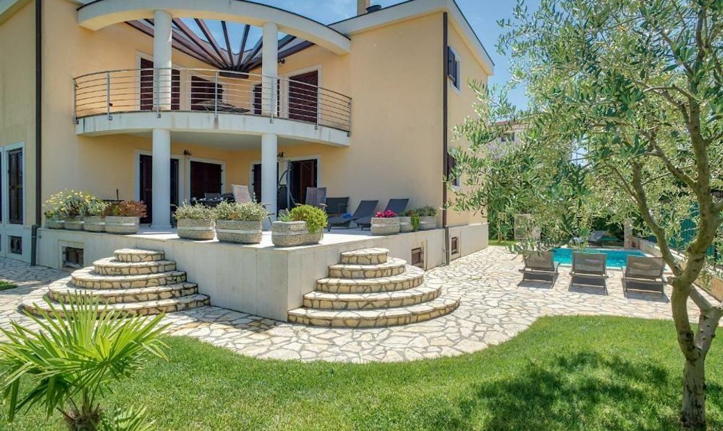 Villa For Sale In Medulin, Pula In Medulin, Istria County, Croatia For