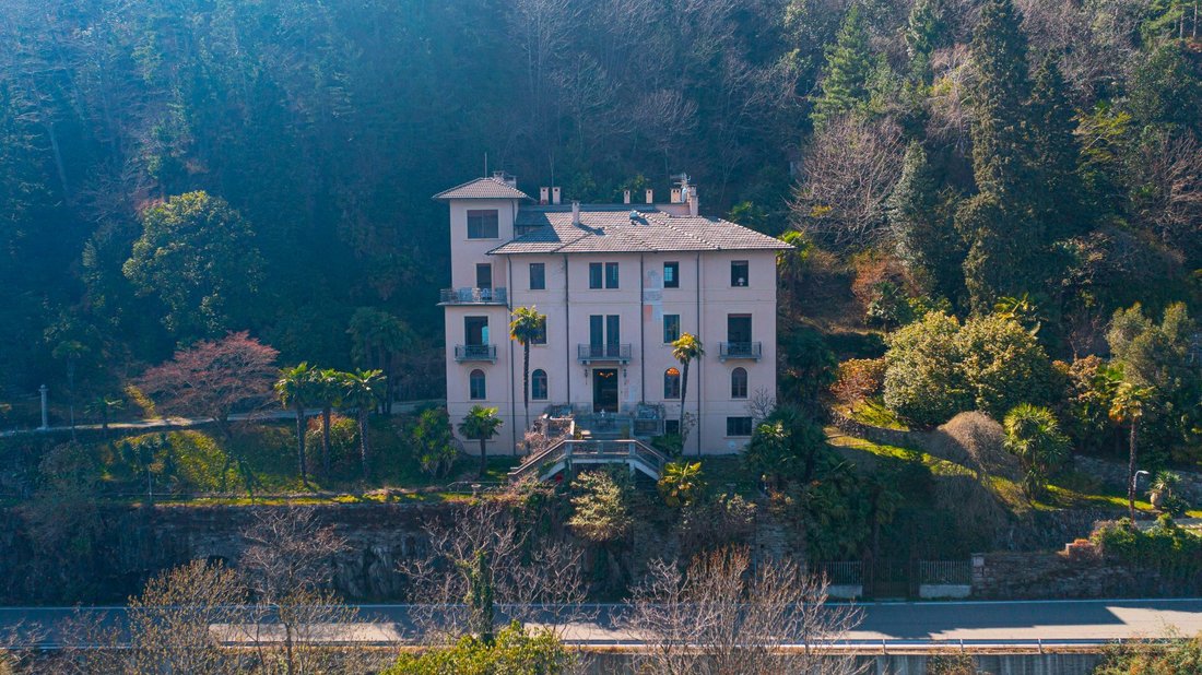 Villa in Cannobio, Piedmont, Italy 2 - 11894379