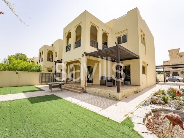 Luxury duplex homes for sale in Al Hamra Village, Al Jazirah Al Hamra ...