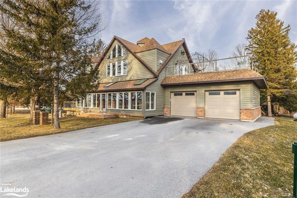 Location Location Location In Owen Sound, Ontario, Canada For Sale