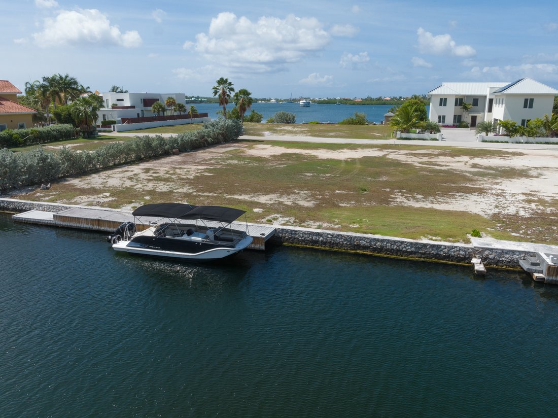Land in West Bay, West Bay, Cayman Islands 1 - 11905741