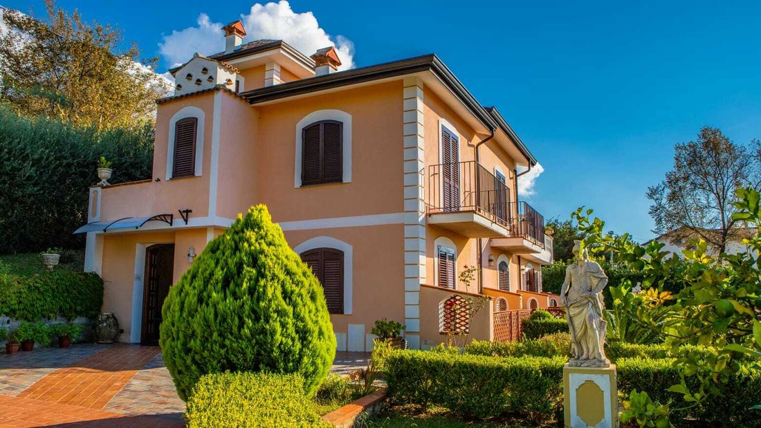 Villa in Agropoli, Kampanien, Italien 1 - 11906356