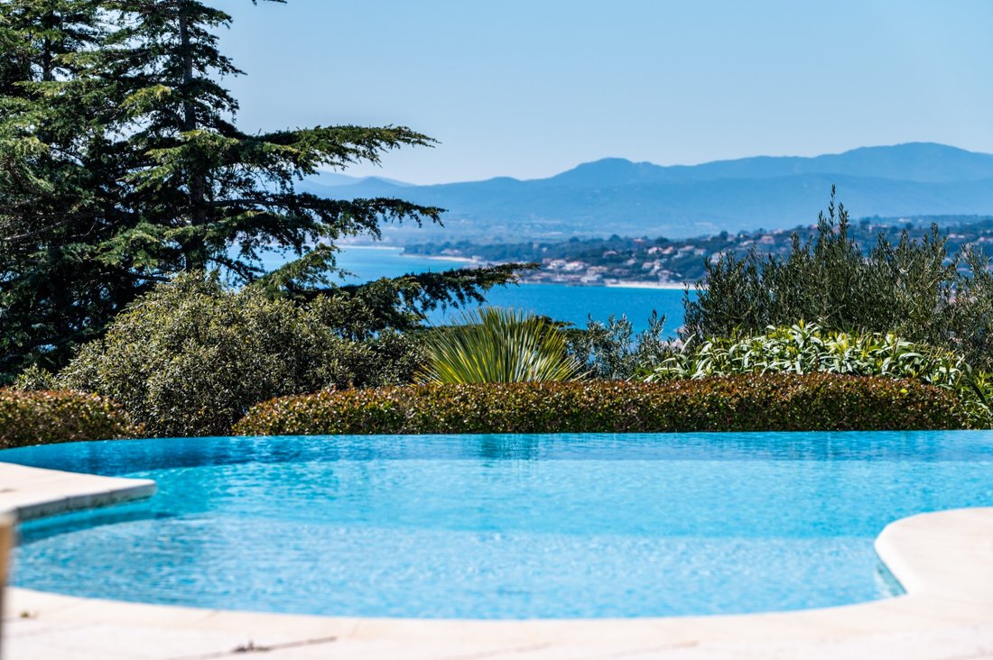 House in Sainte-Maxime, Provence-Alpes-Côte d'Azur, France 1 - 11907405