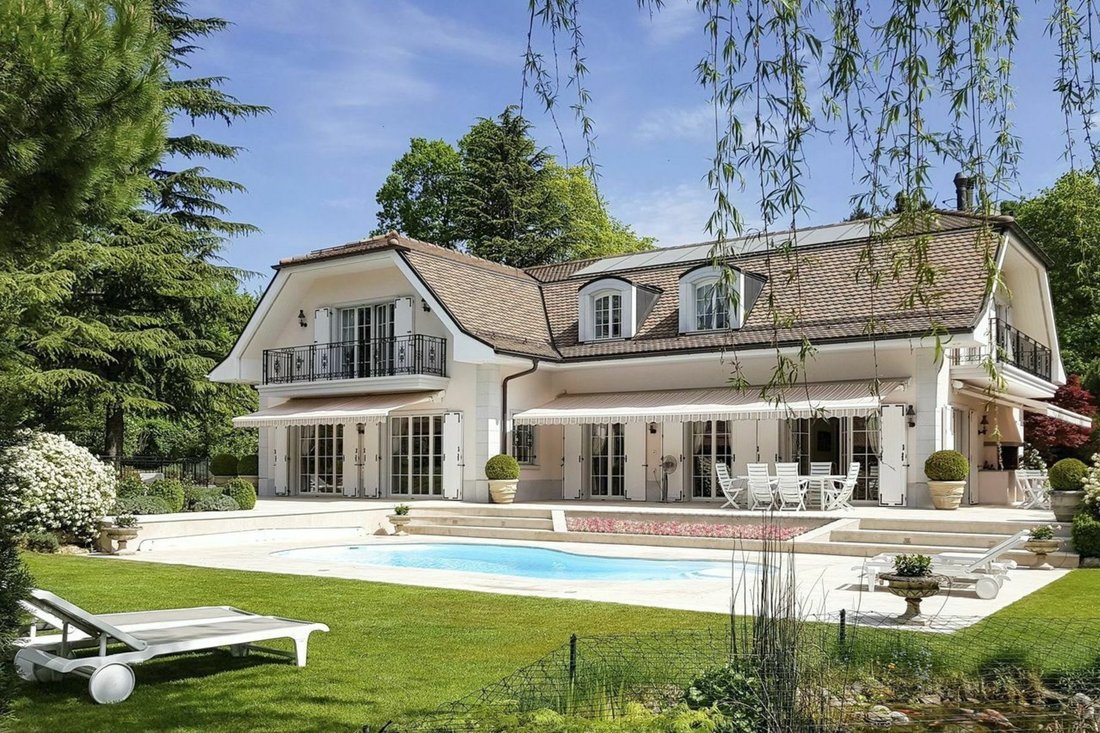 High Standing Family Residence à Jouxtens Mézery, Vaud, Suisse à Vendre