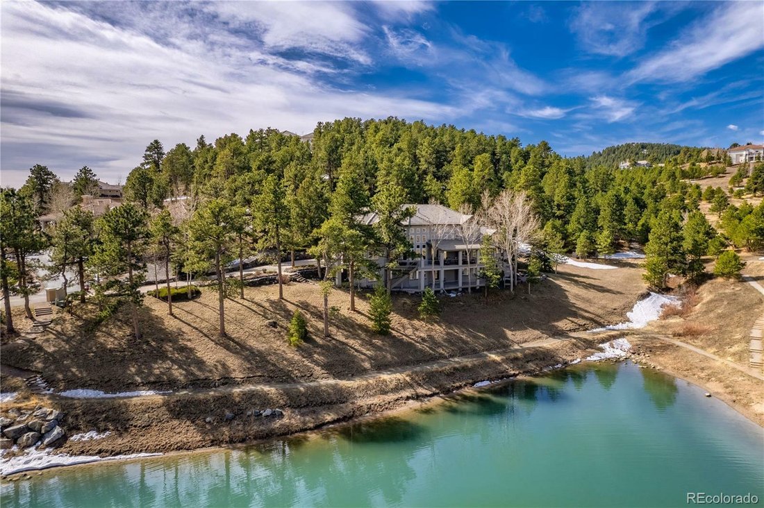 5 Bedrooms Single Family Detached In Golden, Colorado, United States