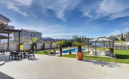 Villa in Grad Pula, Istria County, Croatia 1