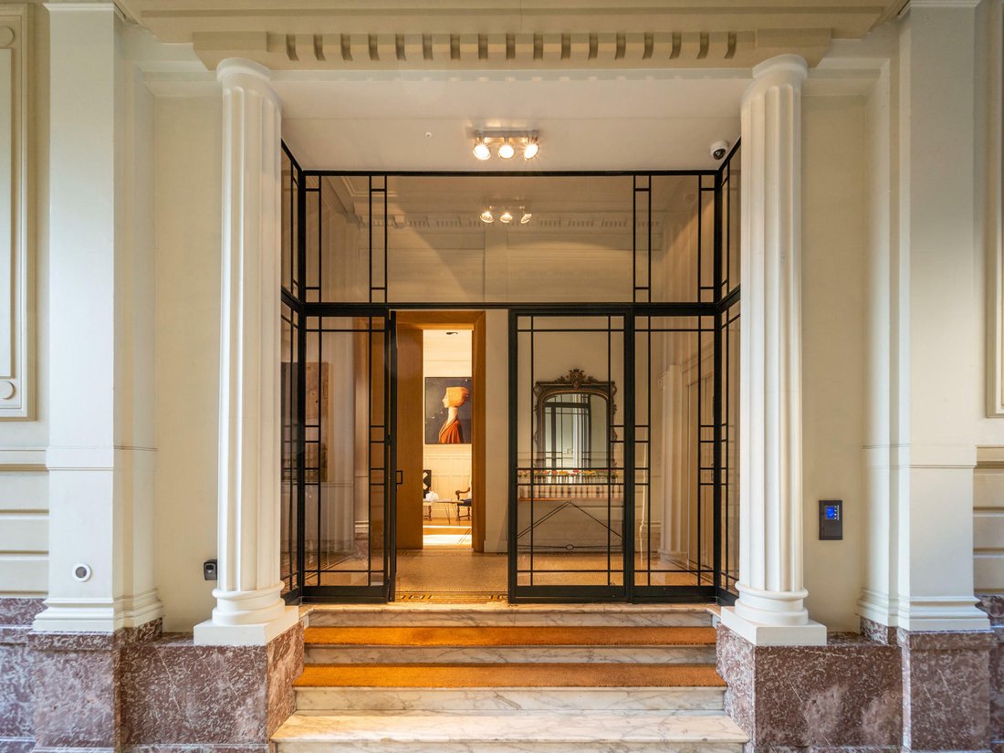 Ixelles I Place Brugmann En Forest, Región De Bruselas Capital, Bélgica