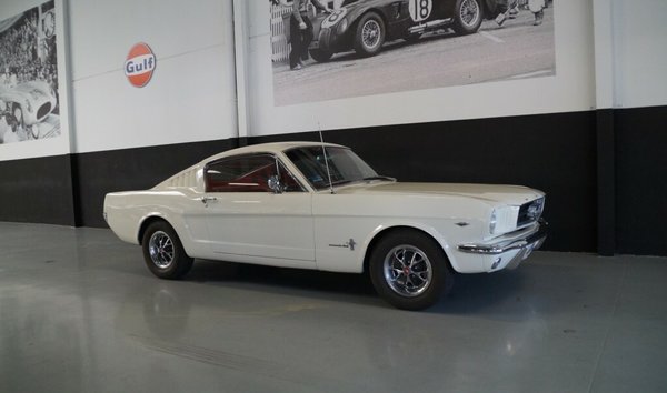 FORD MUSTANG Sportscar/Coupe 2drs (11927735)