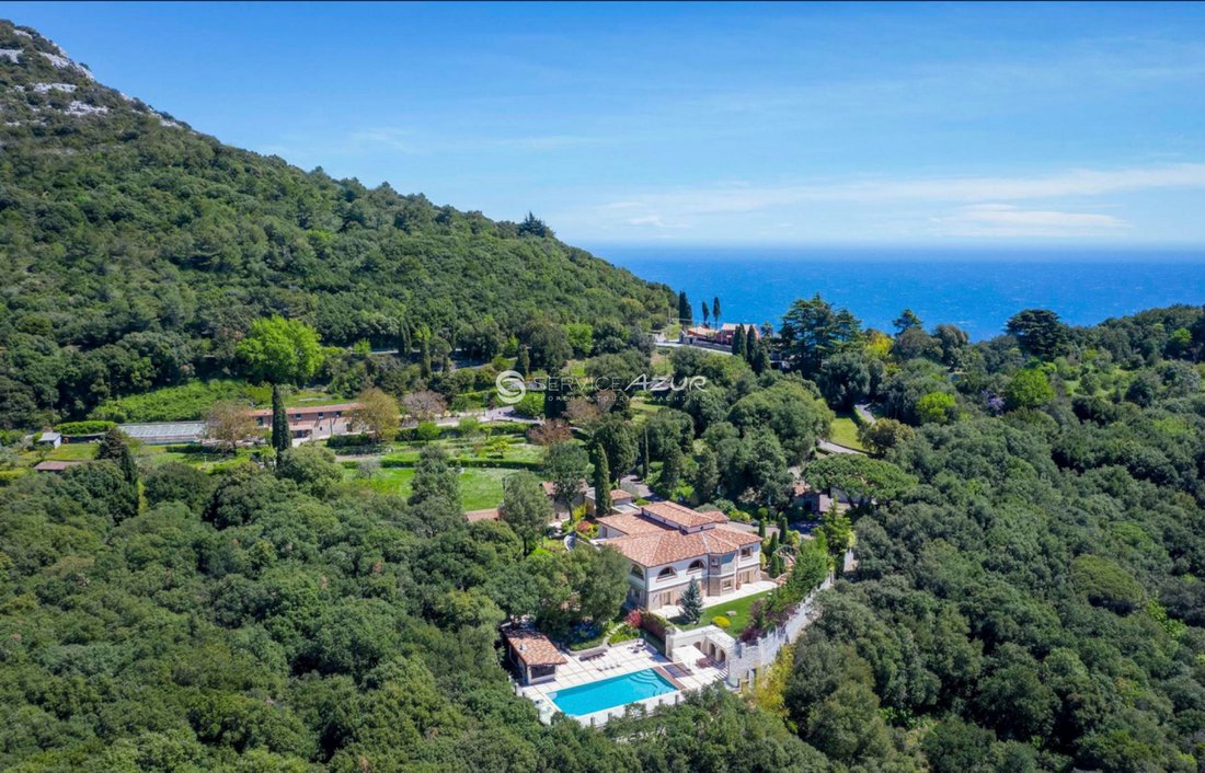 Villa in La Turbie, Provence-Alpes-Côte d'Azur, France 1 - 11927803