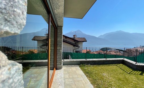 Villa in Saliana, Lombardy, Italy 1