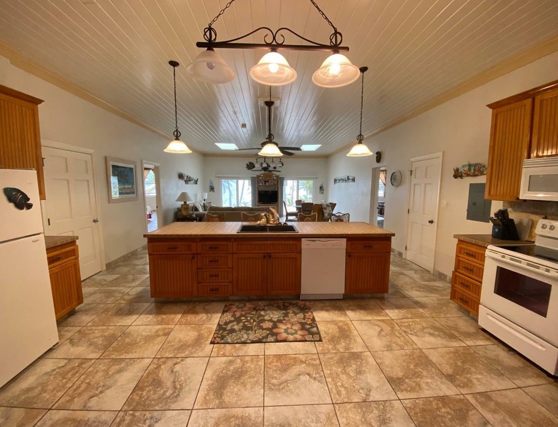 House in Governor's Harbour, The Bahamas 5 - 11928528