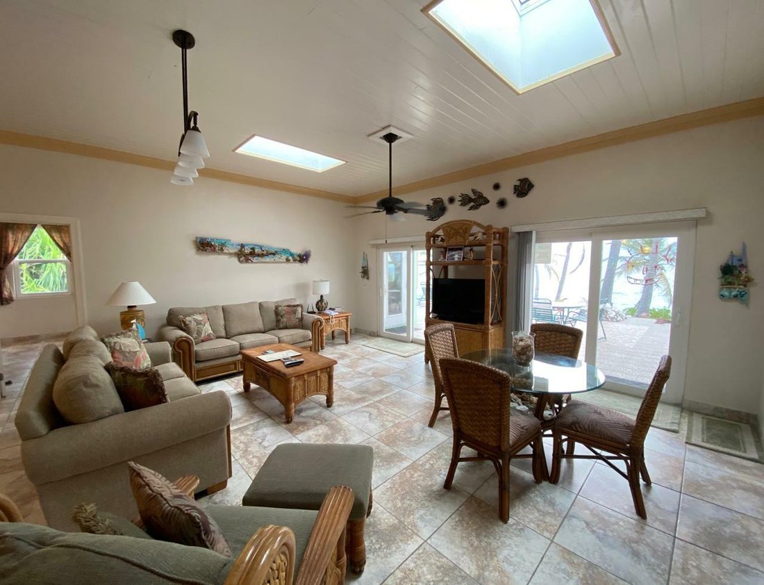 House in Governor's Harbour, The Bahamas 3 - 11928528