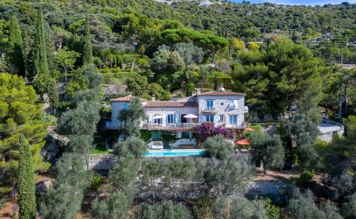 Villa in Èze, Provence-Alpes-Côte d'Azur, France 1